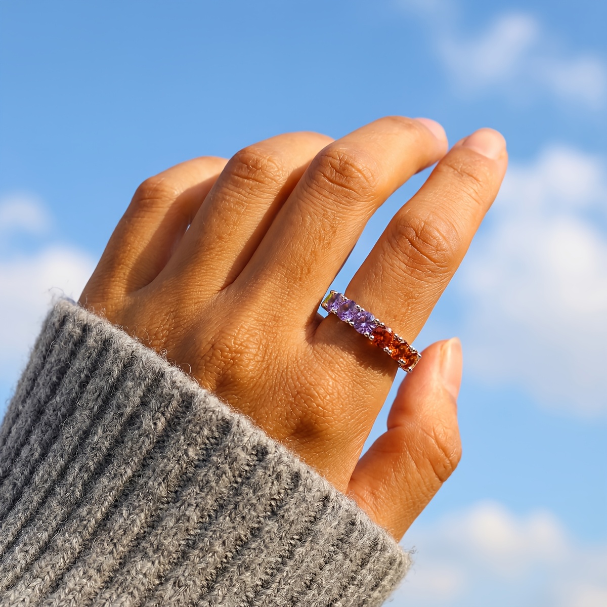 Women's Vintage-Style Full-Circle Ring, Exquisite Elegant Design